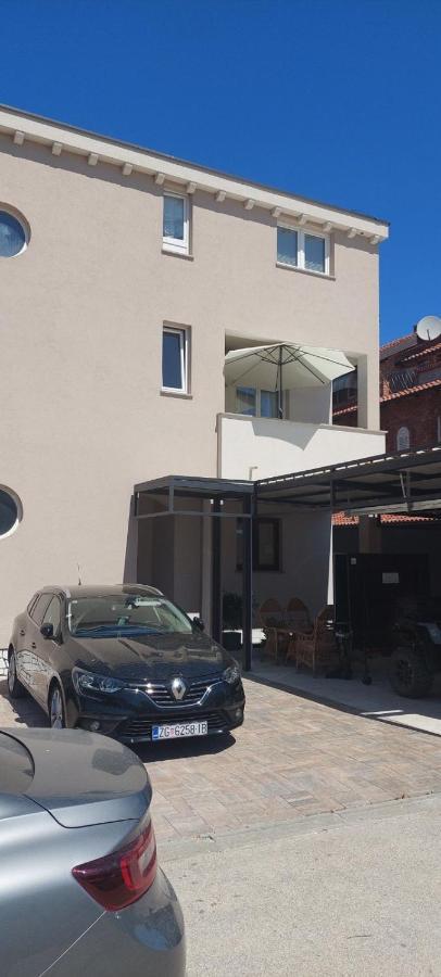 بيوغْغاد نا موغو Apartments Stipe المظهر الخارجي الصورة